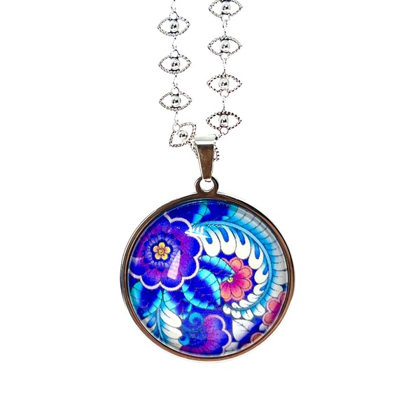 Bioluminescent Flower Fancy Ellipse Chain Necklace - Picture 4 of 6